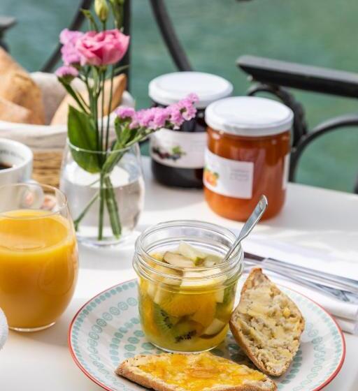 스탠다드 발코니 룸, De La Vallee