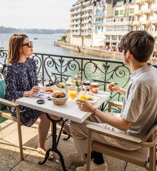 발코니가 있는 바다 전망 수피리어 룸, De La Vallee