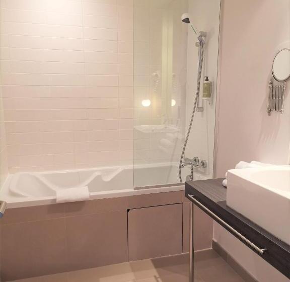 4인용 스탠다드 룸, De La Vallee