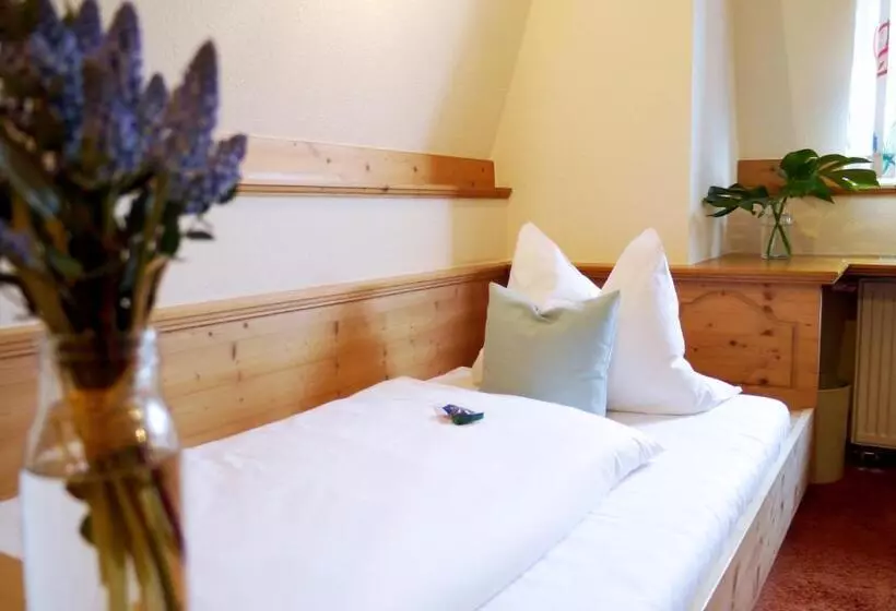 Quarto standart individual, Grader