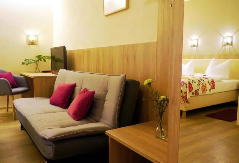 Quarto Triplo Standart, Grader