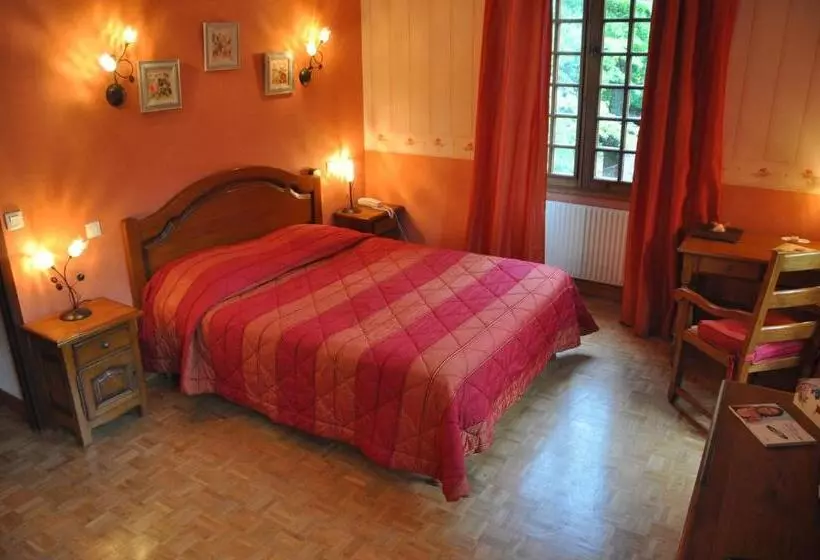 スタンダードルーム, Logis Hostellerie Du Grand Duc Hôtel Restaurant
