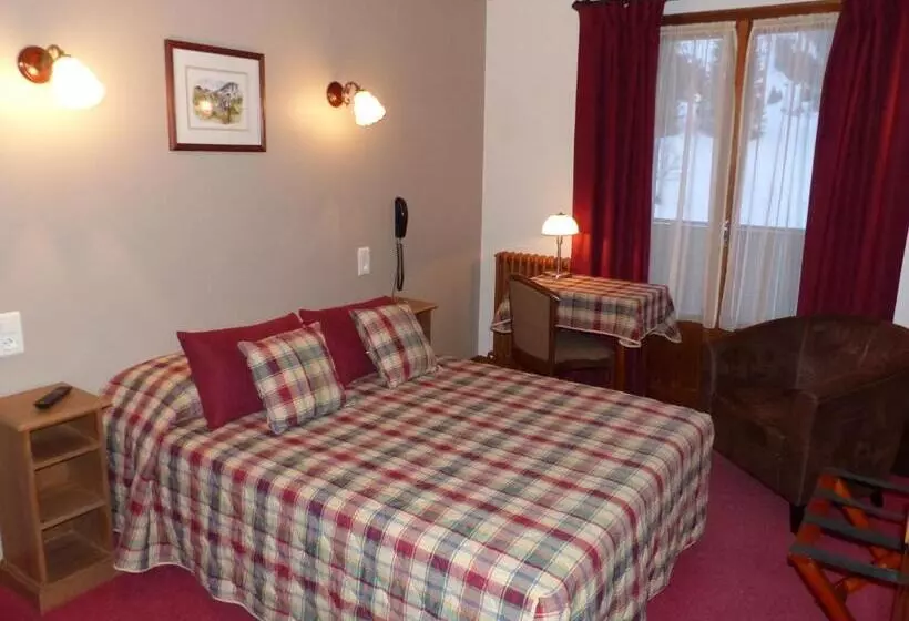 اتاق استاندارد با چشمانداز کوهستان, Hôtel Bellachat