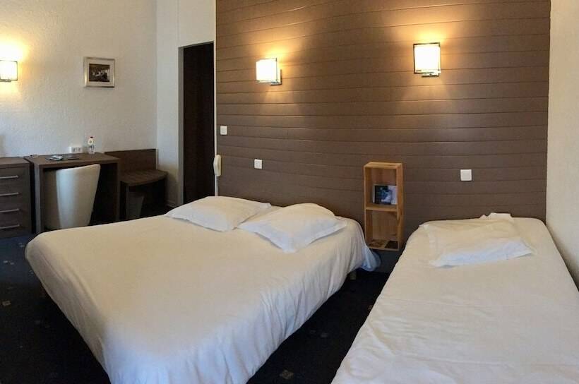 Номер Стандарт Трехместный, Hôtel De L Ecu