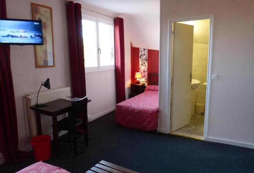 חדר סטנדרט לשלושה, Hôtel Restaurant Le Relais