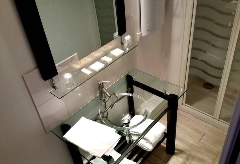 غرفة قياسية, La Promenade