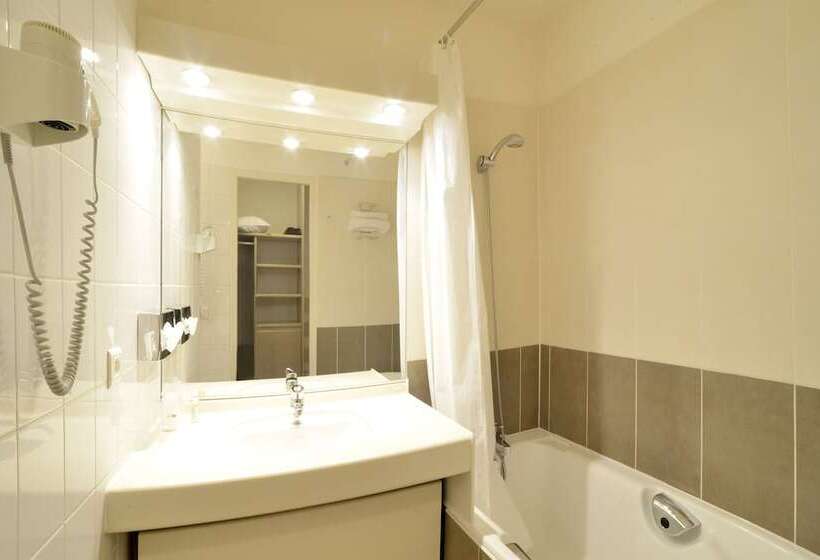 Номер Стандарт, Le Bois Dormant Hôtel Restaurant & Spa Logis Hôtel