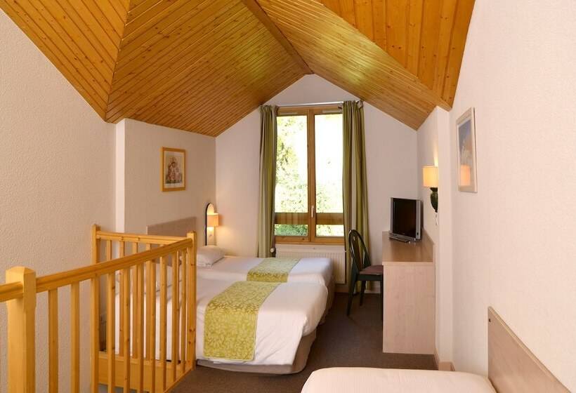 Четырехместный Номер Стандарт, Le Bois Dormant Hôtel Restaurant & Spa Logis Hôtel