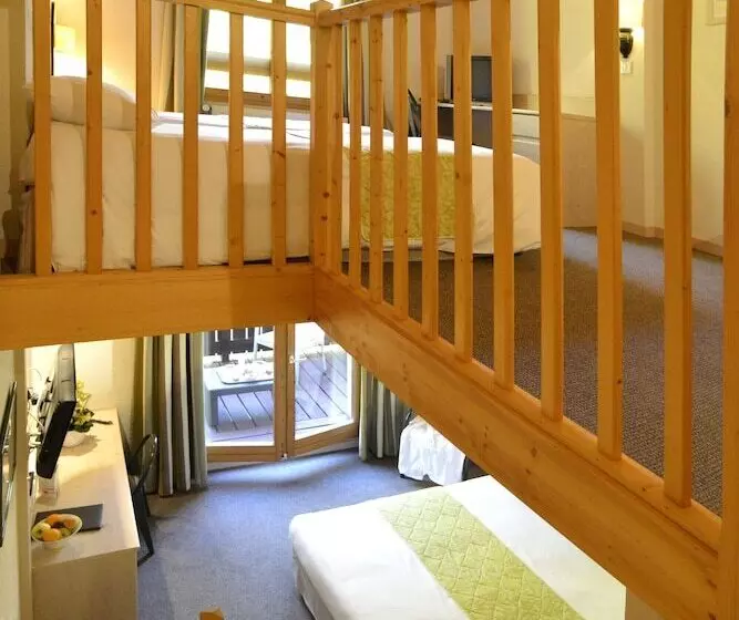 スタンダード4人部屋, Le Bois Dormant Hôtel Restaurant & Spa Logis Hôtel