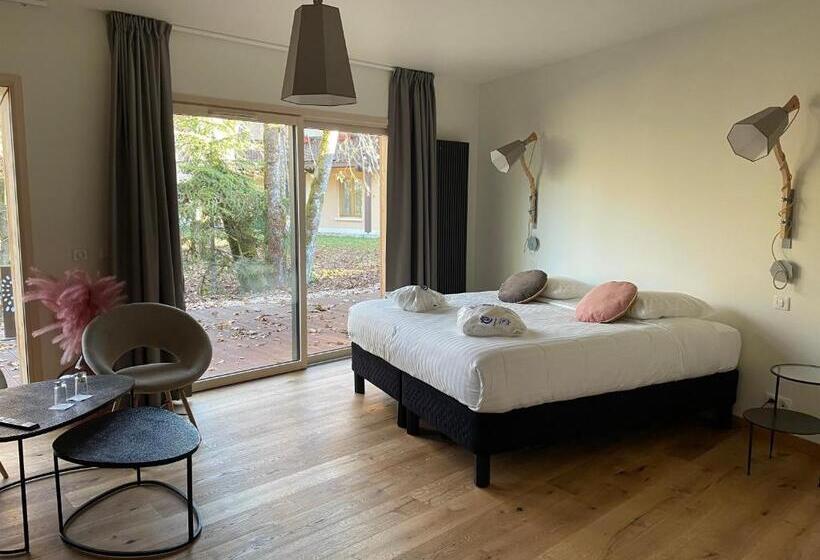 Люкс, Le Bois Dormant Hôtel Restaurant & Spa Logis Hôtel