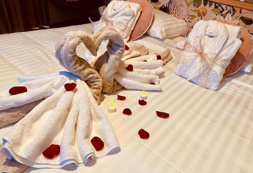 Люкс, Le Bois Dormant Hôtel Restaurant & Spa Logis Hôtel