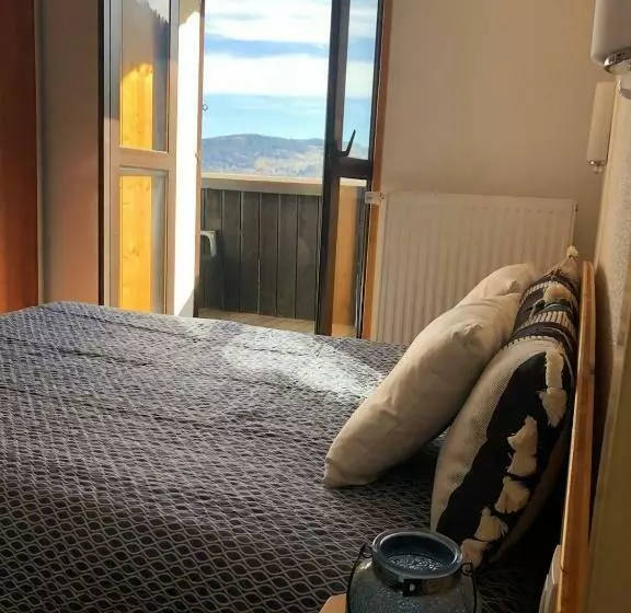 اتاق استاندارد با چشم‌انداز دریاچه, Le Chalet Au Bord Du Lac