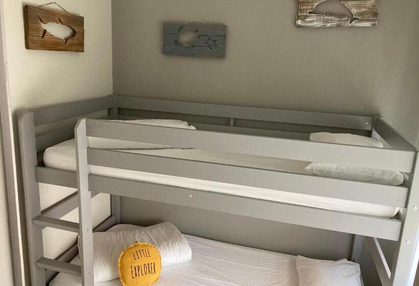 חדר משפחתי צדדי נוף לים, Hôtel Le Rivage