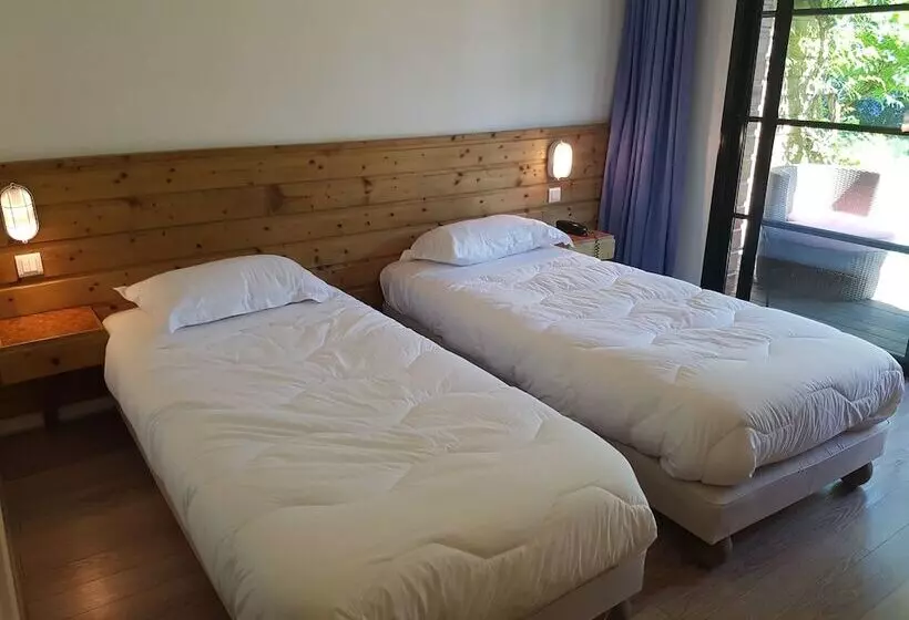 テラス付きスタンダードルーム, Le Vieux Logis De Clam