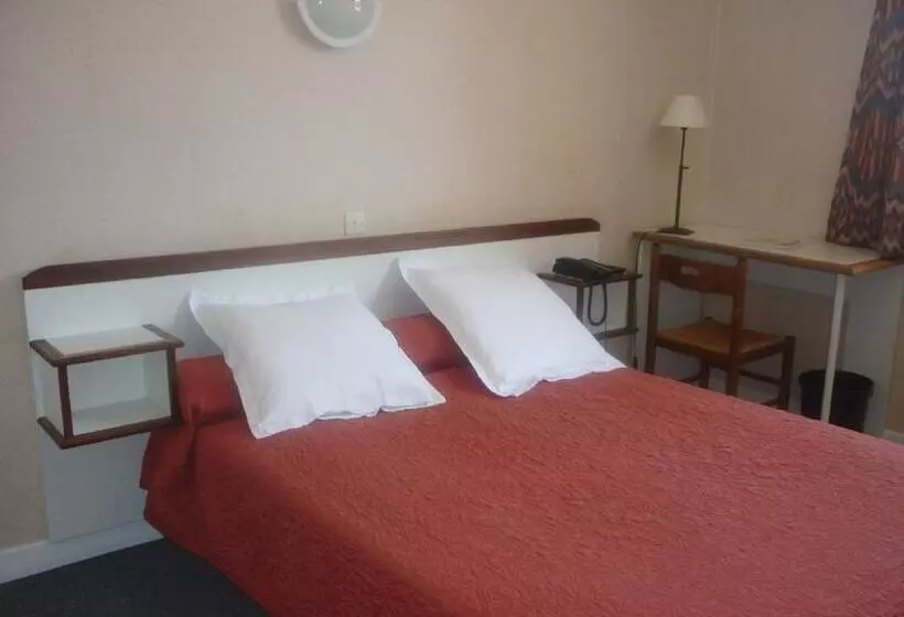 スタンダードルーム, Logis Hotel Le Relais Du Serre