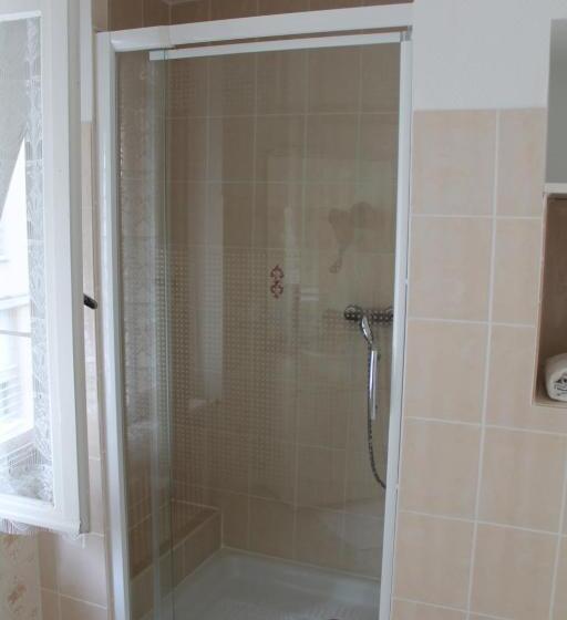 스탠다드 룸, Logis Hôtel Beauséjour