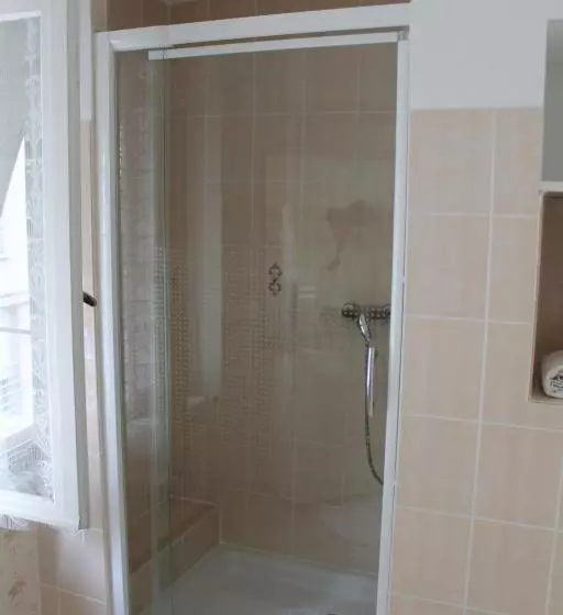 スタンダードルーム, Logis Hôtel Beauséjour
