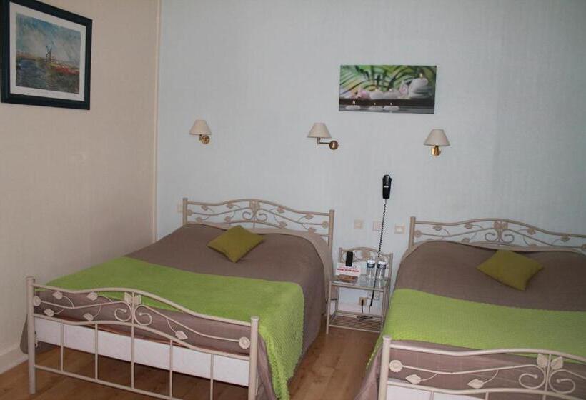 اتاق استاندارد چهار تخته, Logis Hôtel Beauséjour