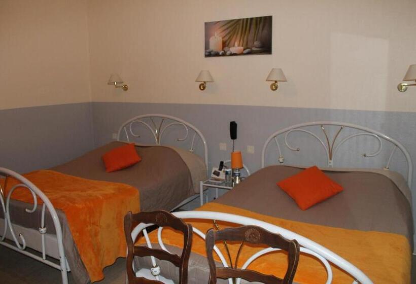 4인용 스탠다드 룸, Logis Hôtel Beauséjour