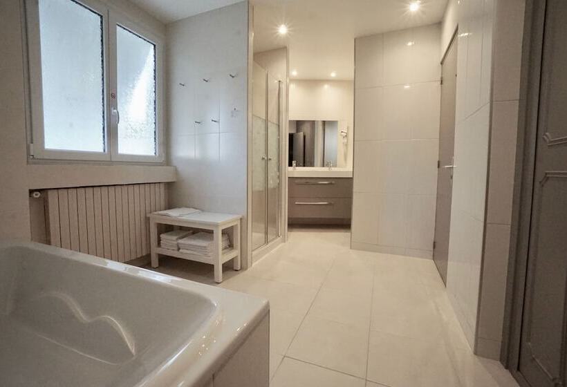 패밀리 룸, Logis Hôtel Restaurant Clair Cottage, Chisseaux   Chenonceaux