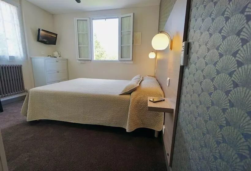 スタンダード４人部屋, Logis Hôtel Restaurant Clair Cottage, Chisseaux   Chenonceaux