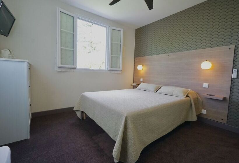 4인용 스탠다드 룸, Logis Hôtel Restaurant Clair Cottage, Chisseaux   Chenonceaux