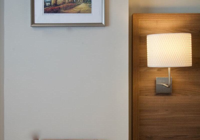 Номер Superior, Logis Hôtel Restaurant Clair Cottage, Chisseaux   Chenonceaux