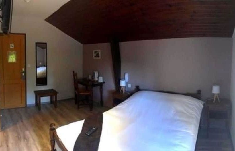 غرفة قياسية, Logis Le Relais De La Voie Sacrée