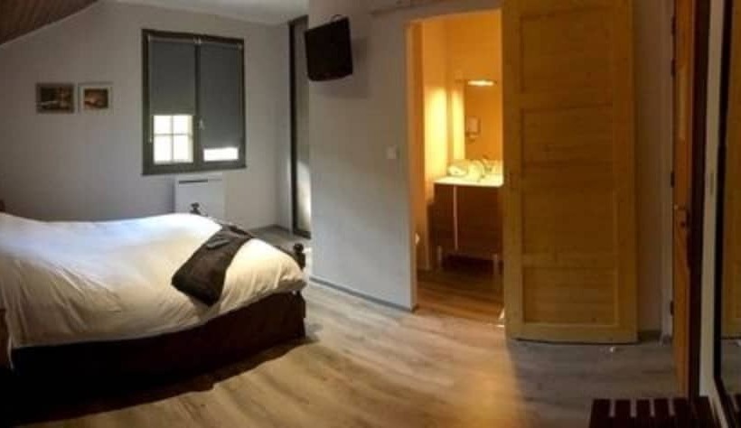 غرفة قياسية, Logis Le Relais De La Voie Sacrée