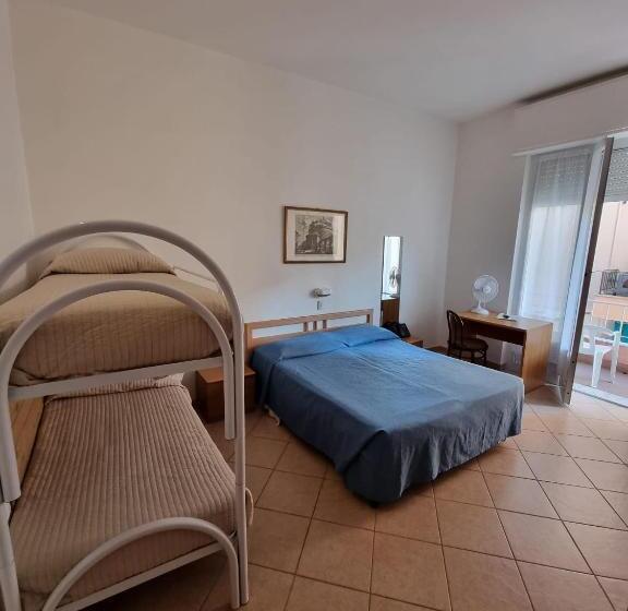 Четырехместный Номер Стандарт, Riz