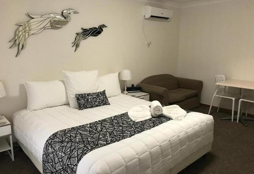 اتاق لوکس با تخت بزرگ, Karuah Motor Inn