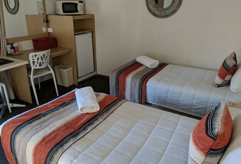 اتاق لوکس, Karuah Motor Inn