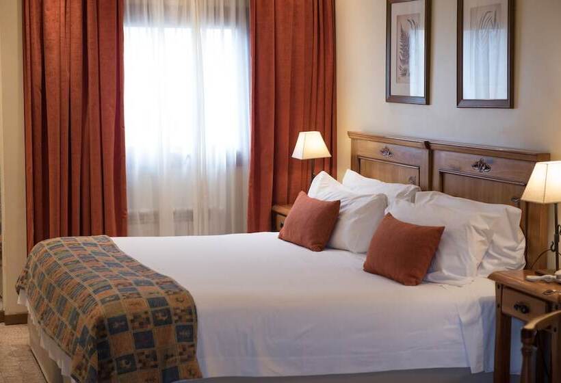 דירת חדר, Del Bosque Apart