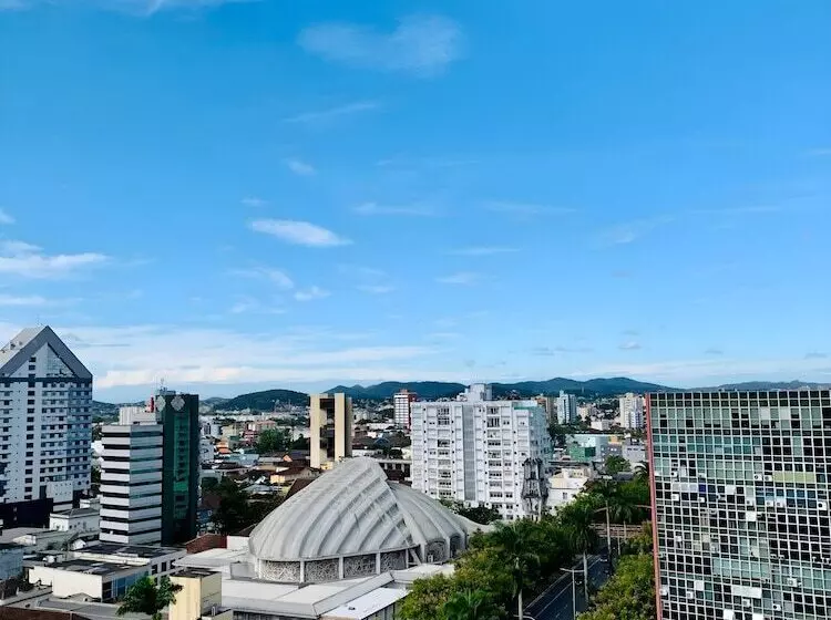 سوئیت پریمیوم, Blue Tree Towers Joinville
