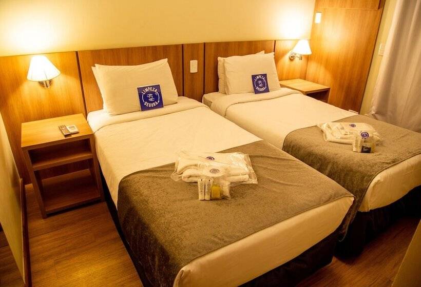 Номер Deluxe, Blue Tree Towers Millenium Porto Alegre