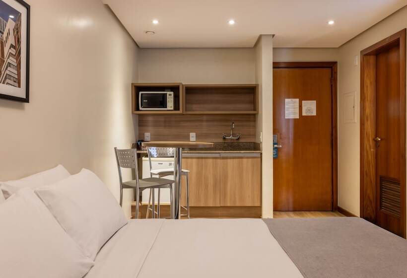 Номер Deluxe, Blue Tree Towers Millenium Porto Alegre