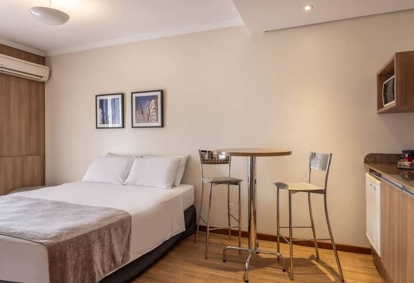 Номер Deluxe, Blue Tree Towers Millenium Porto Alegre