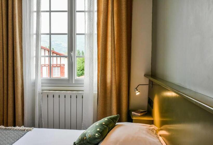 Номер Basic, Hôtel Spa Mendi Alde