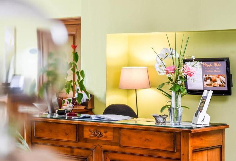 Номер Basic, Hôtel Spa Mendi Alde