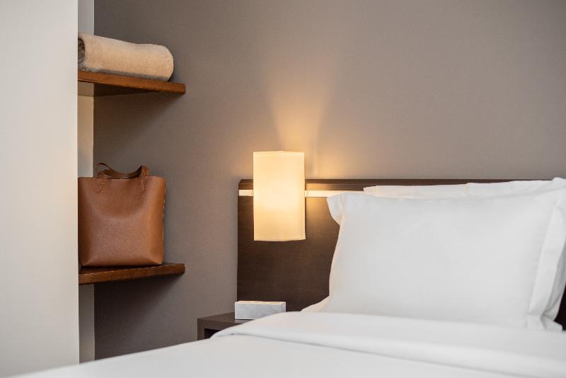 اتاق لوکس, Intercity Nações Unidas