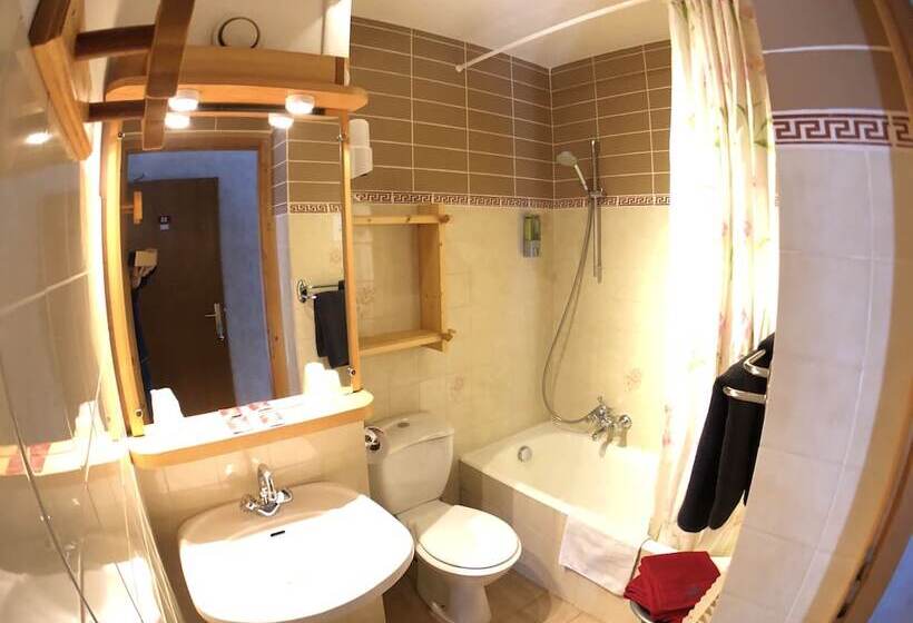 اتاق استاندارد با تخت دوبل, Le Soly