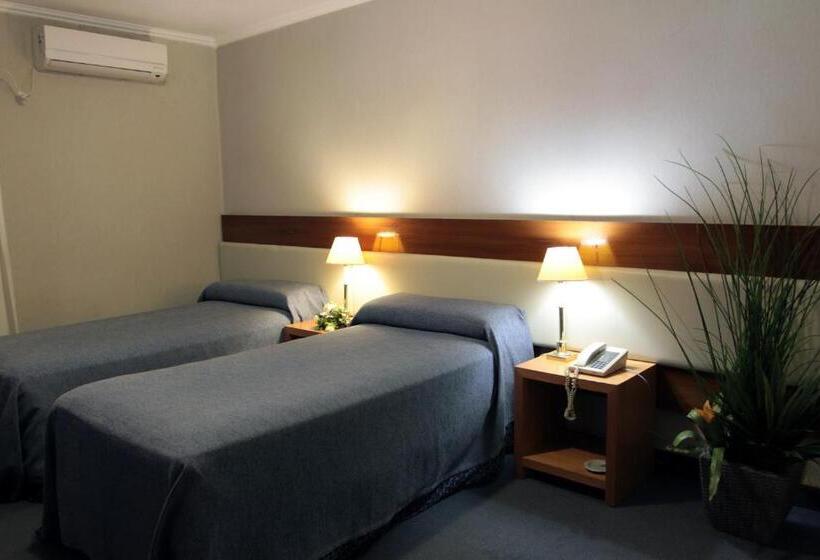 غرفة قياسية, Libertador