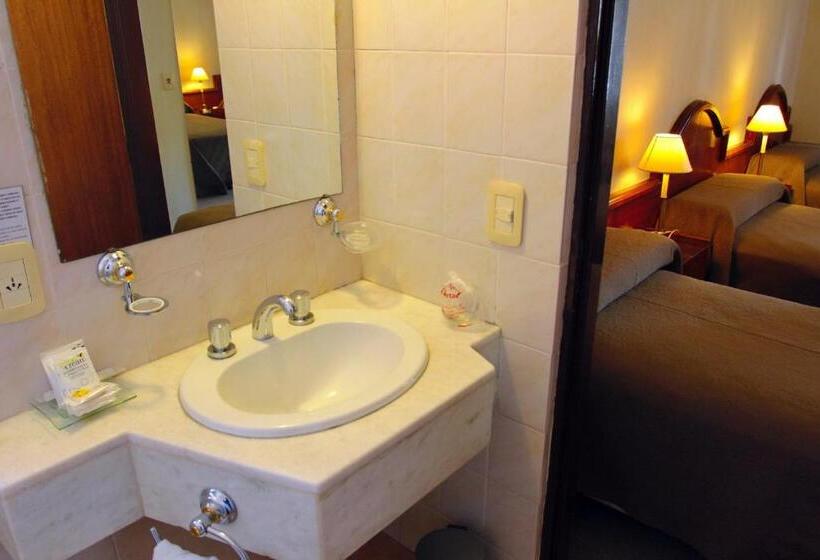 غرفة قياسية فردية, Libertador