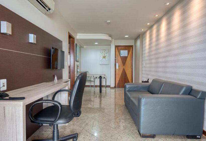 带海景的复工套房, Quality Suites Vila Velha