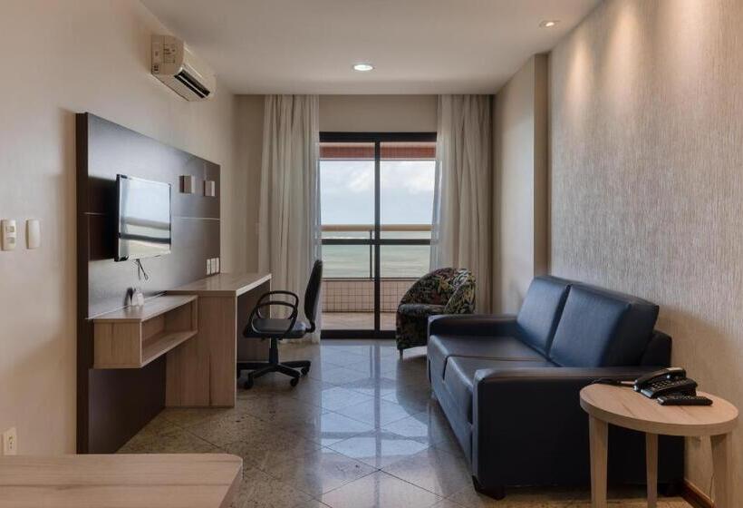 带海景的复工套房, Quality Suites Vila Velha
