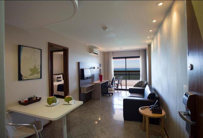 带海景的复工套房, Quality Suites Vila Velha