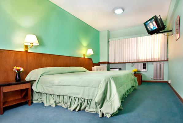 اتاق استاندارد سه نفره, Quintana