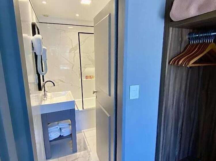 Номер Deluxe с Балконом, Up Congreso