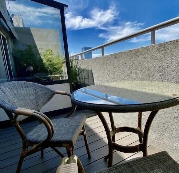 Номер Deluxe с Балконом, Up Congreso