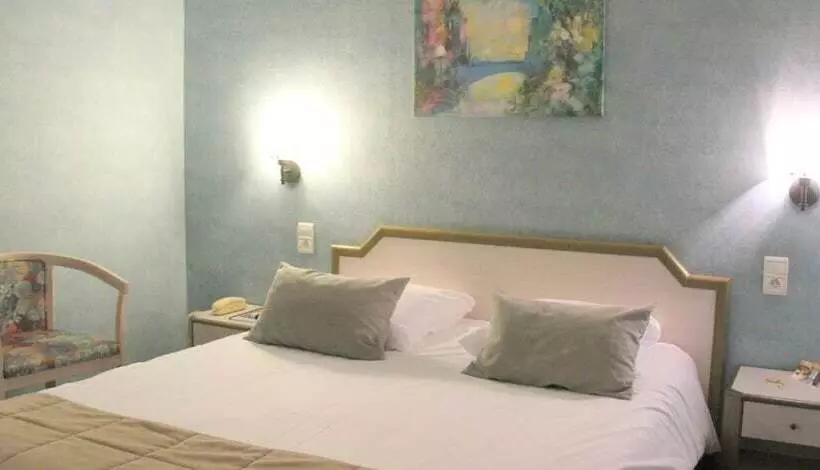 スタンダードルーム, Logis Hotel Restaurant Le Grand Turc